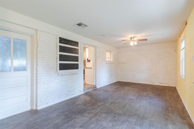 6131 Grape Street, Houston, TX 77074
