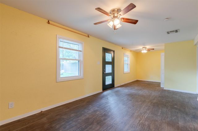 6131 Grape Street, Houston, TX 77074