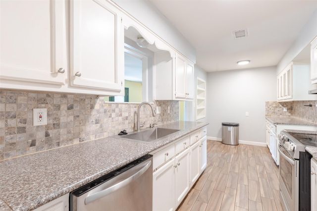 6131 Grape Street, Houston, TX 77074