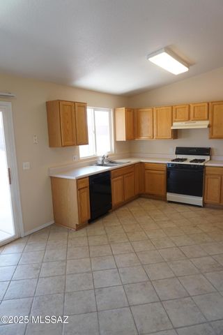 7745 W Shining Moon Way, Tucson, AZ 85743