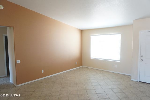 7745 W Shining Moon Way, Tucson, AZ 85743
