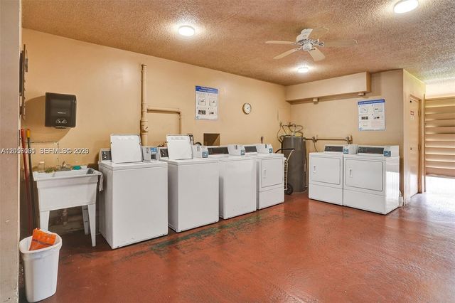5300 Washington St T220, Hollywood, FL 33021