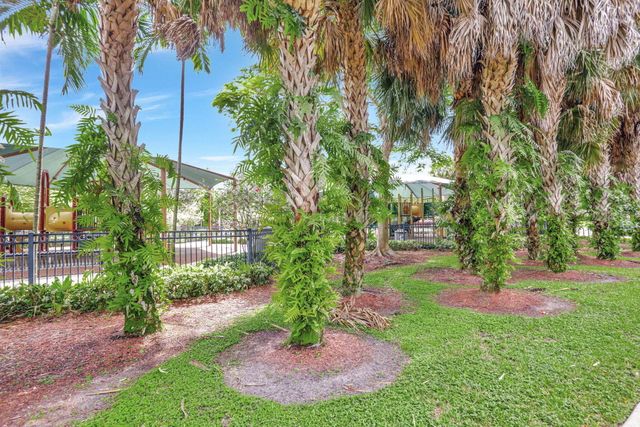 3100 N Palm Aire Drive 106, Pompano Beach, FL 33069