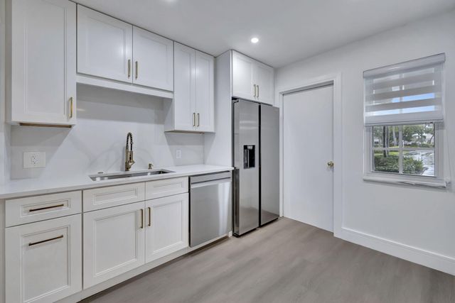 3100 N Palm Aire Drive 106, Pompano Beach, FL 33069