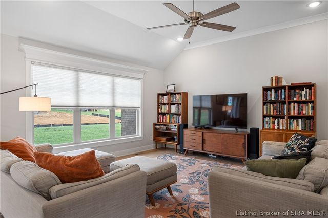 3012 Bridlewood Lane, New Albany, IN 47150