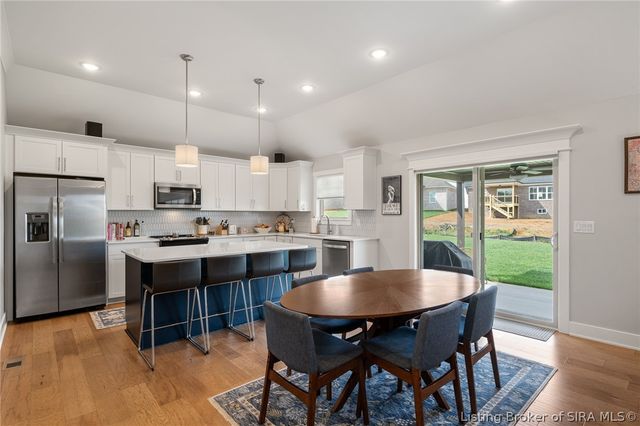 3012 Bridlewood Lane, New Albany, IN 47150