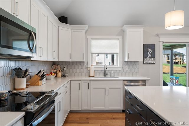 3012 Bridlewood Lane, New Albany, IN 47150