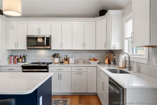 3012 Bridlewood Lane, New Albany, IN 47150