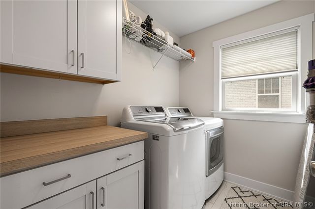 3012 Bridlewood Lane, New Albany, IN 47150