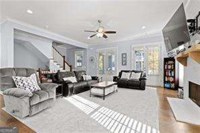 1907 Kings Cross NW, Atlanta, GA 30318