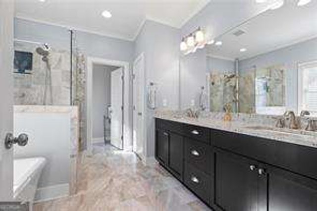 1907 Kings Cross NW, Atlanta, GA 30318