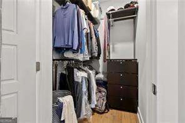 1907 Kings Cross NW, Atlanta, GA 30318