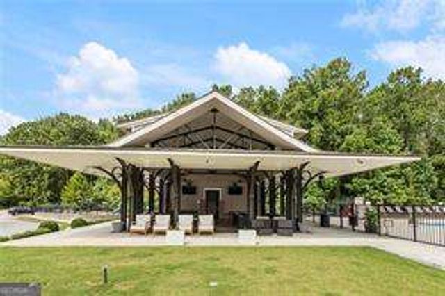 1907 Kings Cross NW, Atlanta, GA 30318