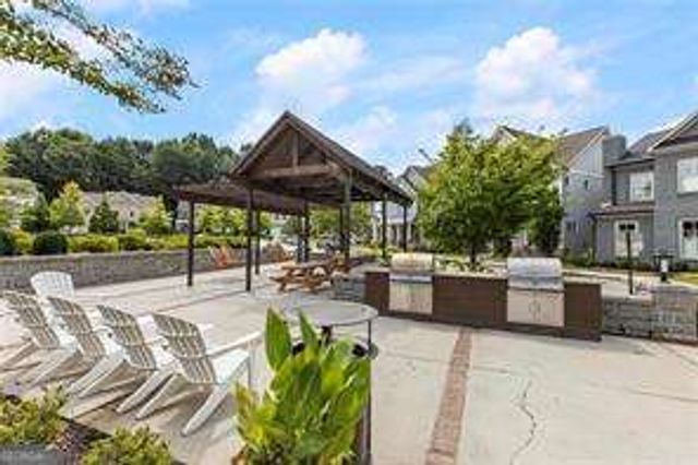 1907 Kings Cross NW, Atlanta, GA 30318