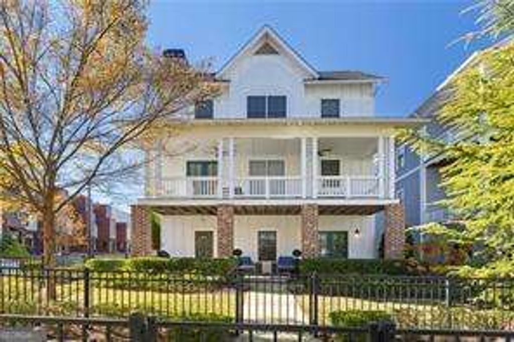1907 Kings Cross NW, Atlanta, GA 30318