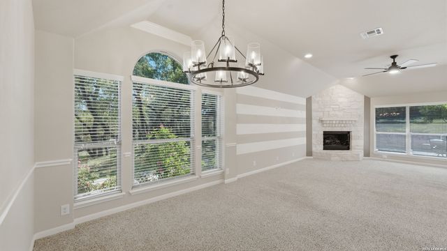 842 Santa Cruz, New Braunfels, TX 78132