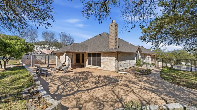 842 Santa Cruz, New Braunfels, TX 78132