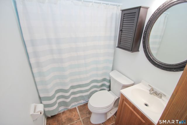 29 Salmon Run 29, Suffield, CT 06078