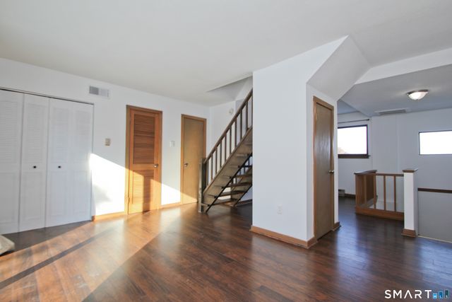 29 Salmon Run 29, Suffield, CT 06078