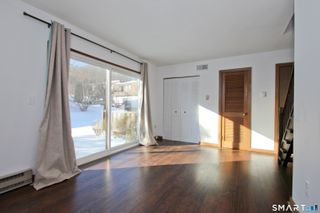 29 Salmon Run 29, Suffield, CT 06078