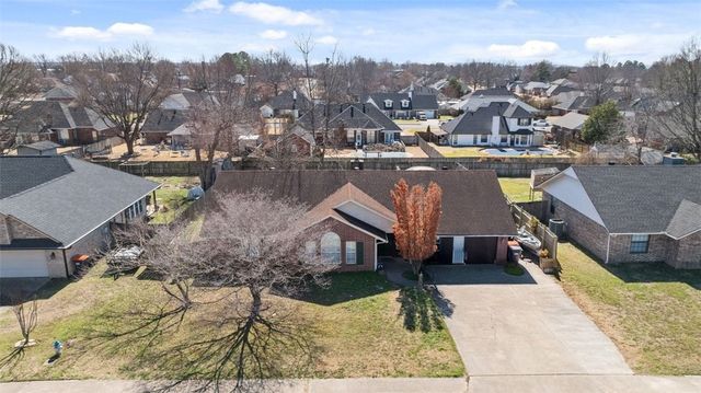 2415 Cardinal Drive, Springdale, AR 72764