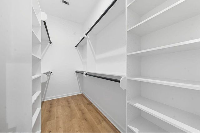 5029 Van Fleet Street B, Houston, TX 77033