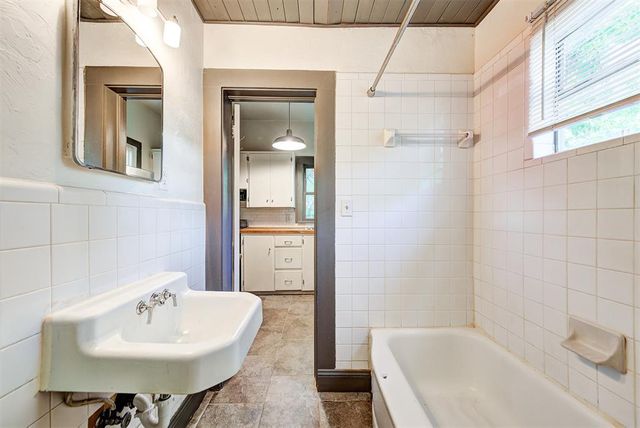 408 Chautauqua Avenue, Norman, OK 73069