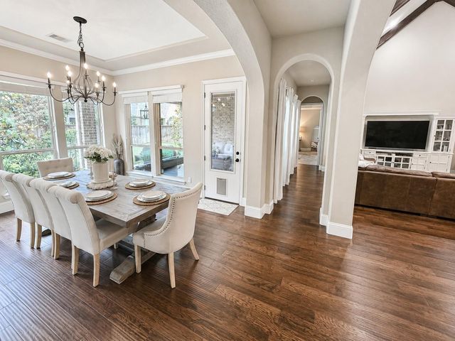 105 Golden Bush Place, Montgomery, TX 77316