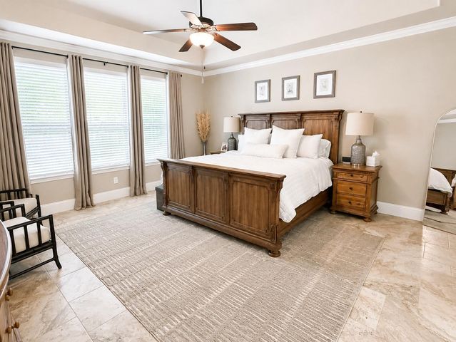 105 Golden Bush Place, Montgomery, TX 77316