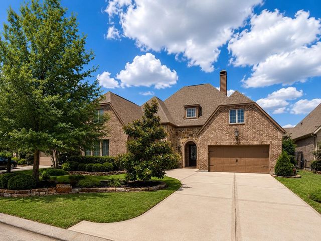 105 Golden Bush Place, Montgomery, TX 77316