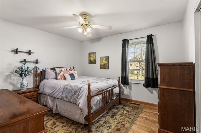 145 Universal Drive, St Peters, MO 63376