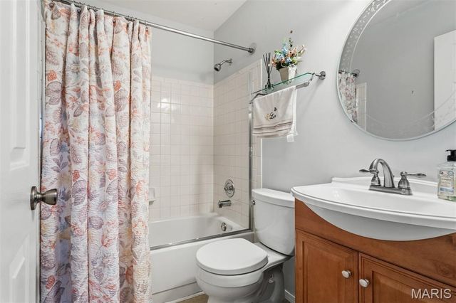 145 Universal Drive, St Peters, MO 63376