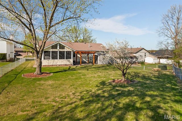 145 Universal Drive, St Peters, MO 63376