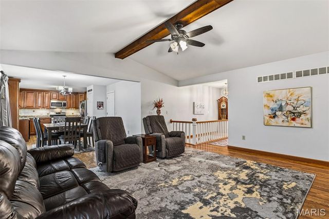 145 Universal Drive, St Peters, MO 63376