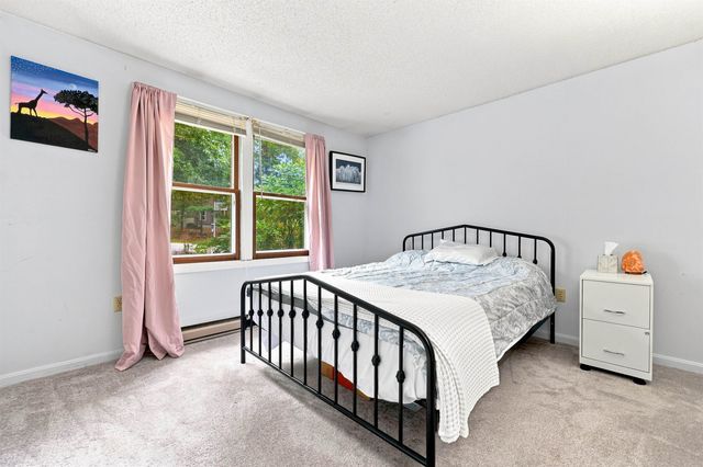 29 Hersey Lane, Newmarket, NH 03857