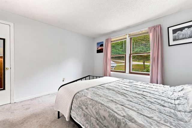 29 Hersey Lane, Newmarket, NH 03857