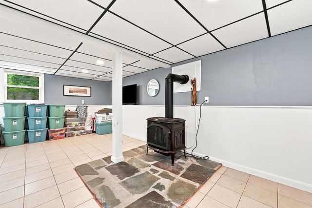 29 Hersey Lane, Newmarket, NH 03857