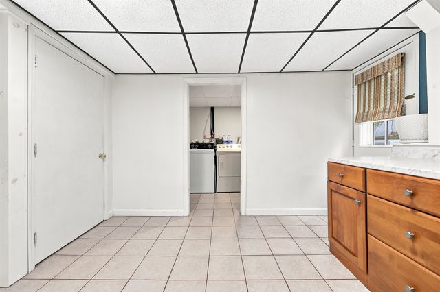 29 Hersey Lane, Newmarket, NH 03857