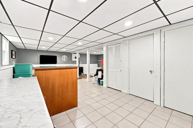 29 Hersey Lane, Newmarket, NH 03857
