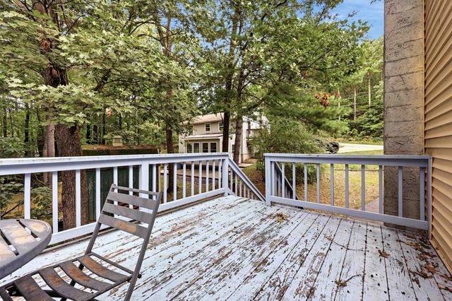 29 Hersey Lane, Newmarket, NH 03857