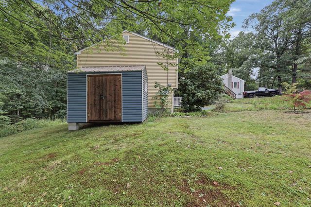 29 Hersey Lane, Newmarket, NH 03857
