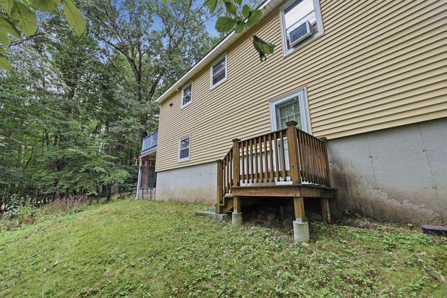 29 Hersey Lane, Newmarket, NH 03857