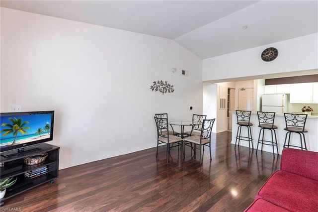 8274 Key Royal CIR 1036, Naples, FL 34119