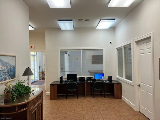 8274 Key Royal CIR 1036, Naples, FL 34119