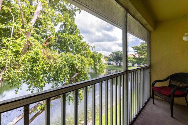 8274 Key Royal CIR 1036, Naples, FL 34119