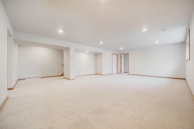 2564 N STELLITA CIRCLE, De Pere, WI 54115