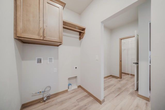 2564 N STELLITA CIRCLE, De Pere, WI 54115