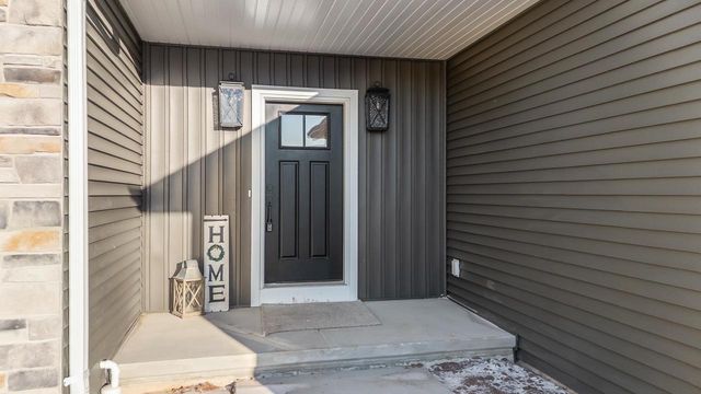 2564 N STELLITA CIRCLE, De Pere, WI 54115