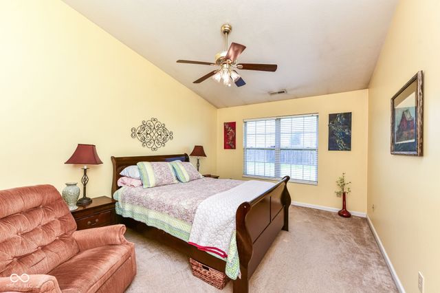 1214 Stonebridge Drive, Anderson, IN 46013