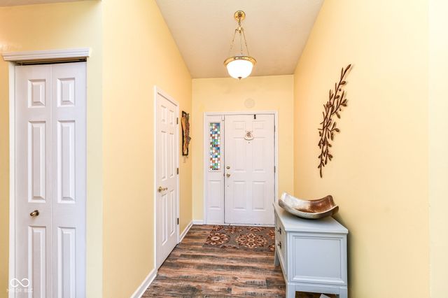 1214 Stonebridge Drive, Anderson, IN 46013